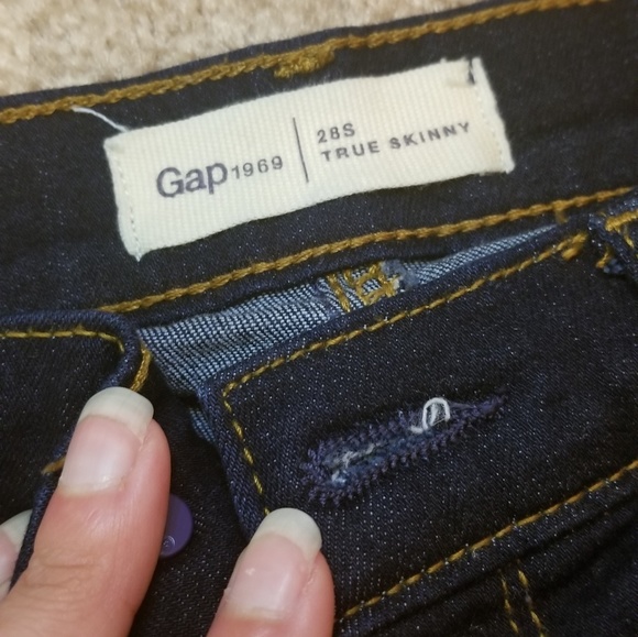 Gap True Skinny Dark Wash - Picture 3 of 6